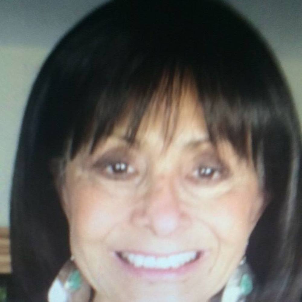 Meet your Posher, Gloria